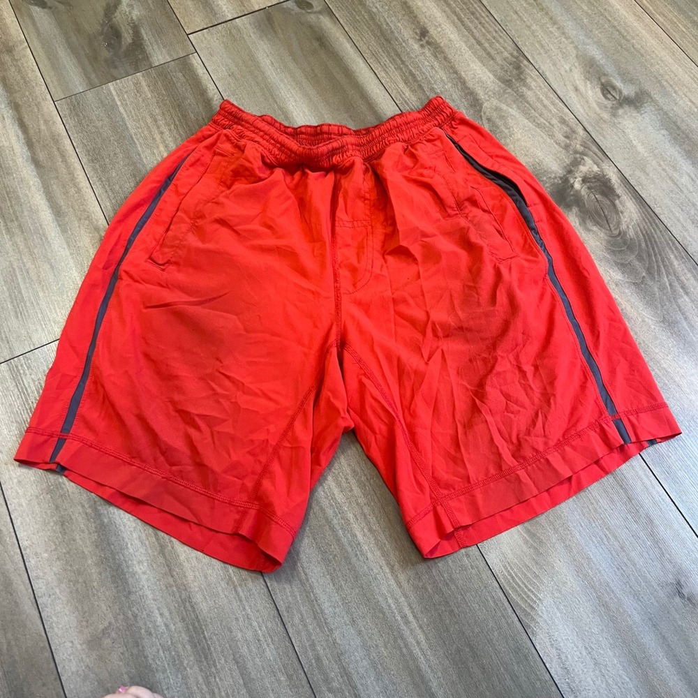 Lululemon Mens Red Athletic‎ Training Gym Shorts 9 Inch Small Bin K-200